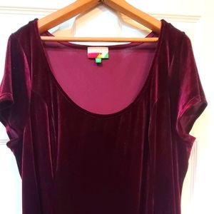 Velvet, Knee Length, Short Sleeve Dress Size 3X